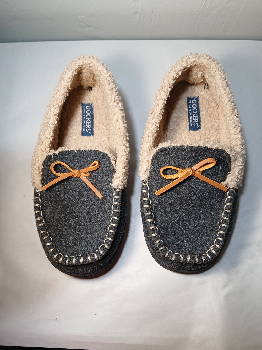 Dockers Kids' Gray Fleece-Lined Moccasin Slippers with Tan Bow Sz. L 2-3